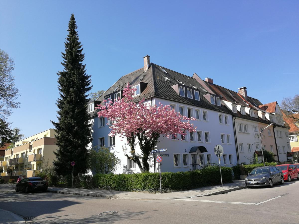 Boardinghouse Munchen-Laim Hotell Exteriör bild