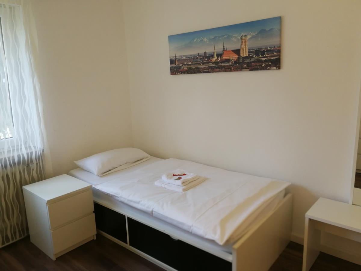 Boardinghouse Munchen-Laim Hotell Exteriör bild